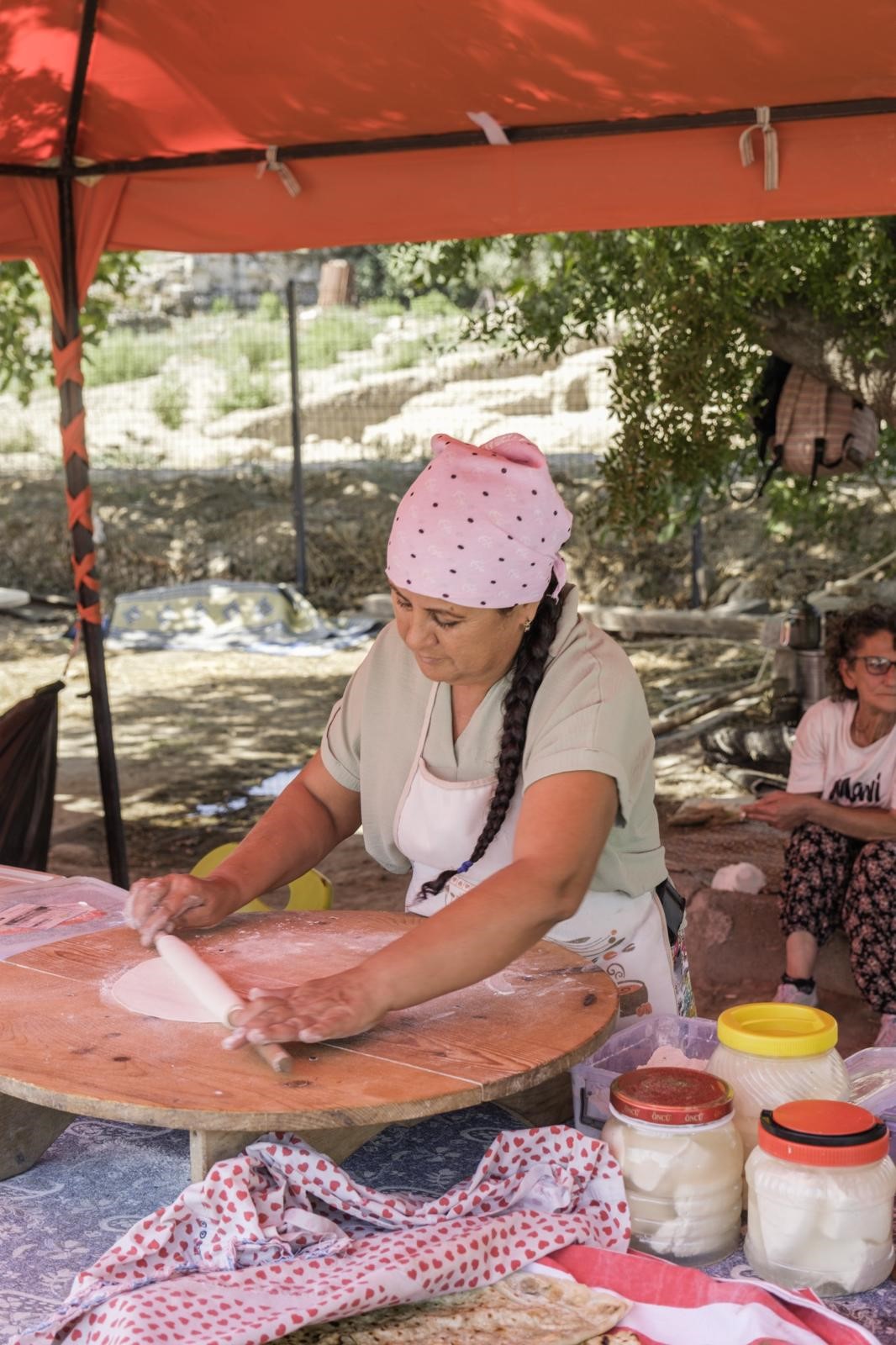 Yarışlar Kenti Magnesia'da Tarihi Köy Pazarı Hizmete Girdi (2)