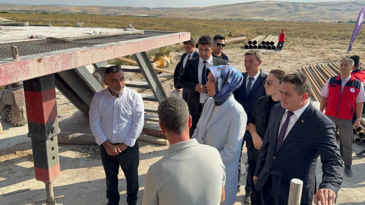 Afyonkarahisara Organize Tarim Bolgesi Kurulacak (2)