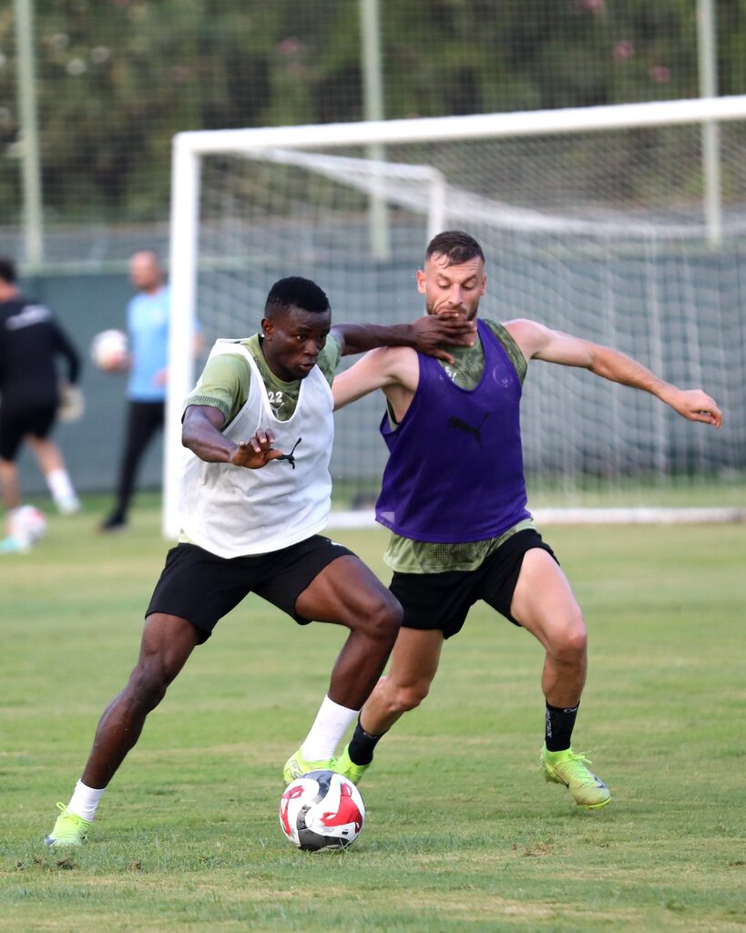Alanyaspor (3)-16