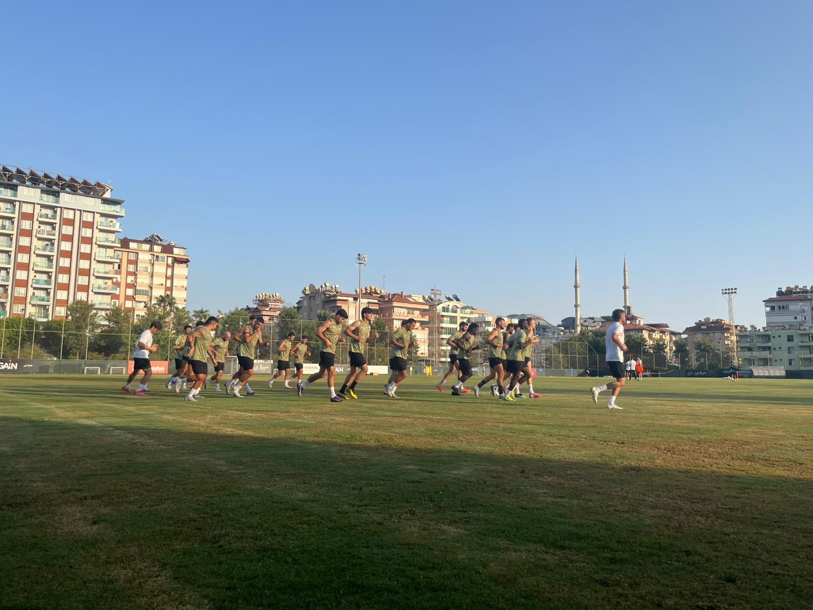 Alanyaspor Sezona Hazir (2)