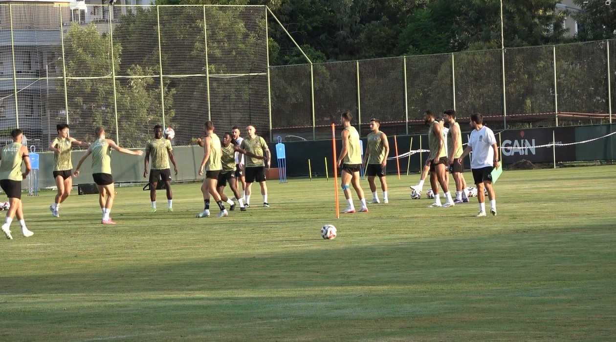 Alanyaspor Sezona Hazir (4)