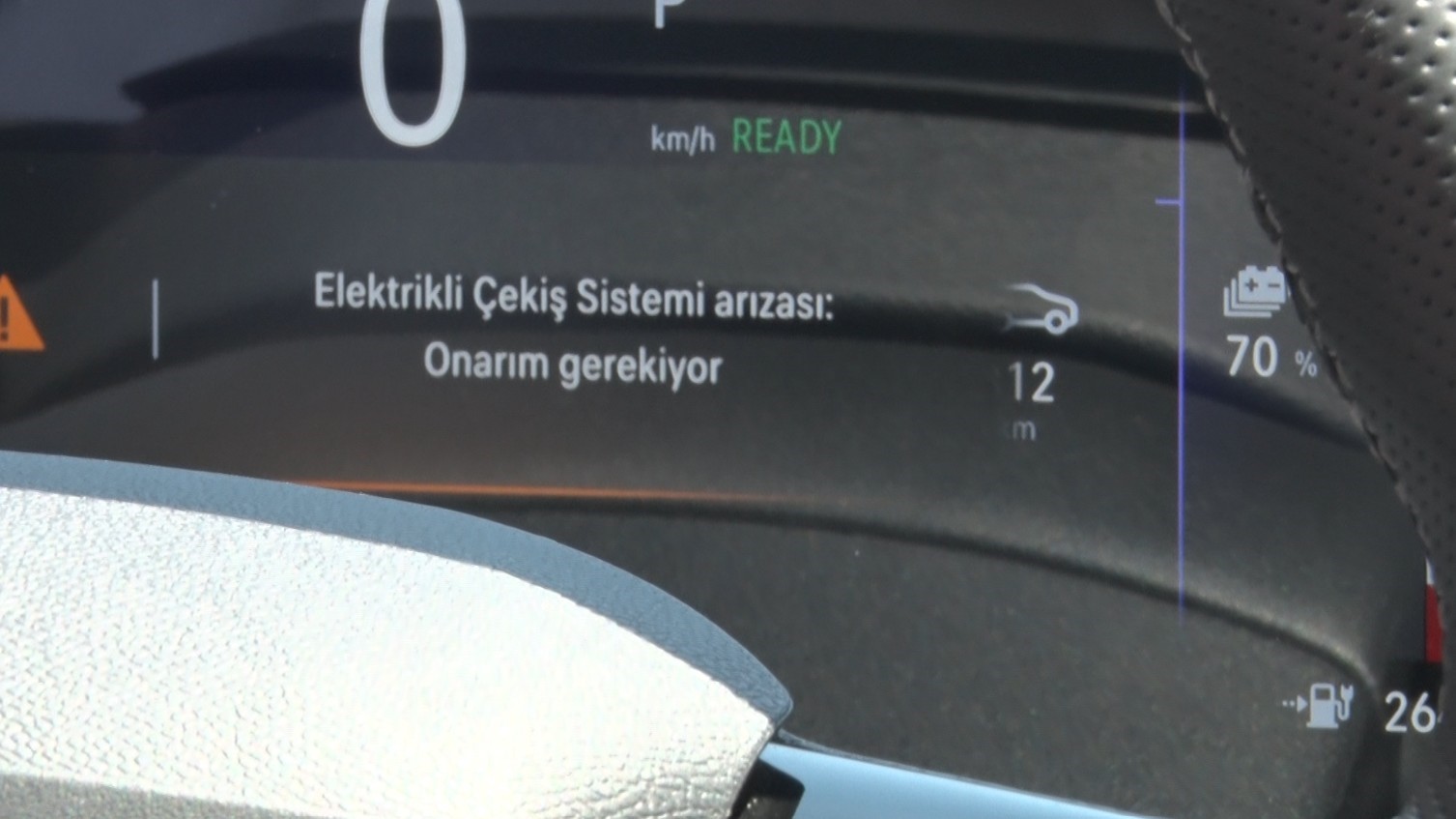 Aldıkları Sıfır Otomobile Binmeye Korkuyorlar (3)