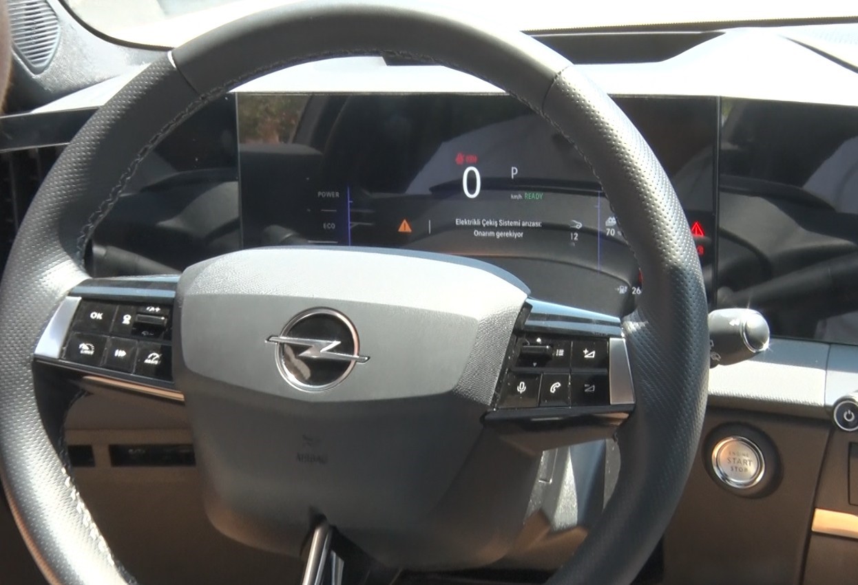 Aldıkları Sıfır Otomobile Binmeye Korkuyorlar (6)