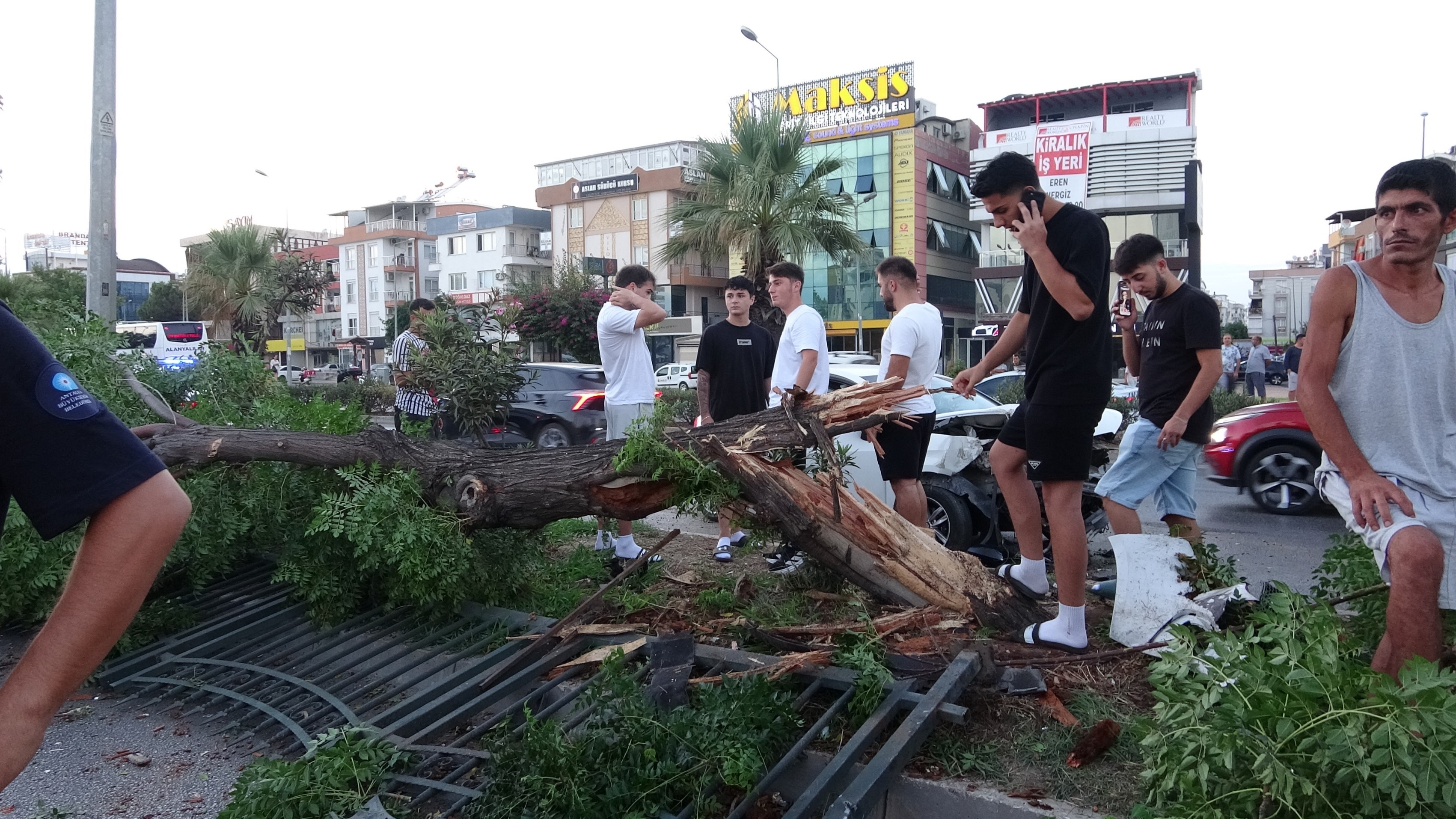 Antalya Savaş Alanına Döndü (1)