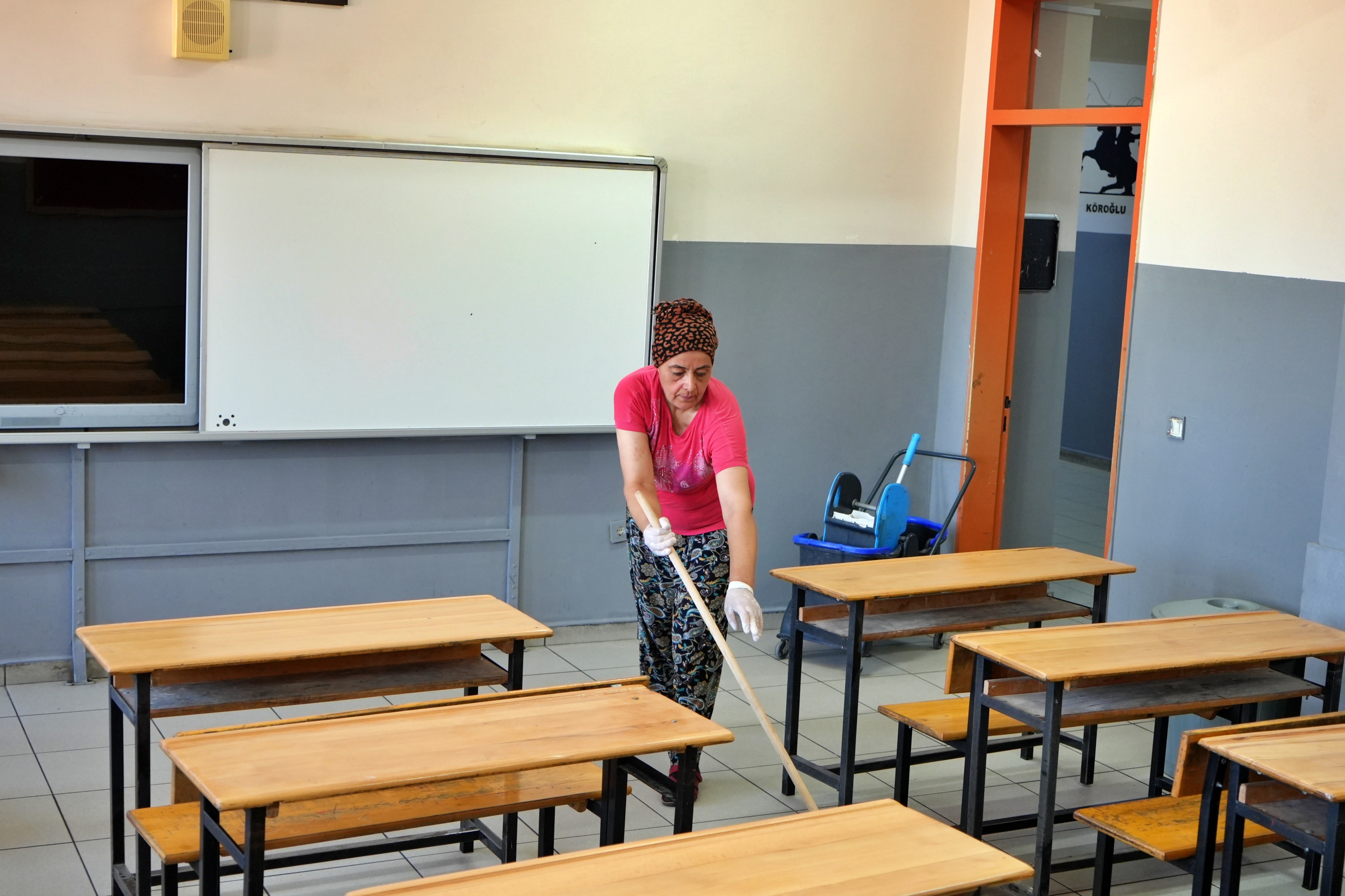 Antalyada Öğretmenlerden Gönüllü Mesai (7)