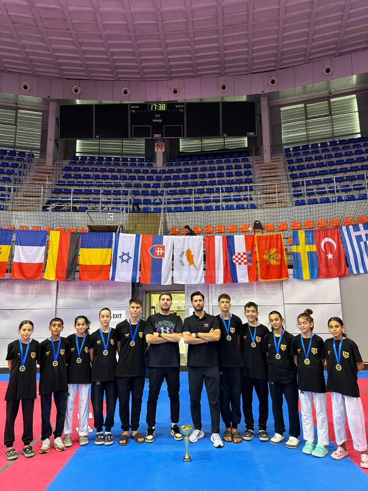 Aydinli Sporcular Sampiyonluk Kupasini Turkiyeye Getirdi (1)