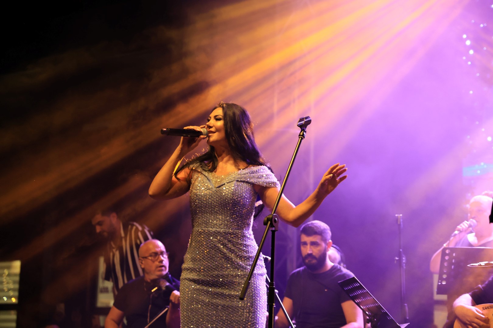 Çamelili Vatandaşlar Ayşe Dinçer Ile Coşku Dolu Bir Konser Yaşadı (8)
