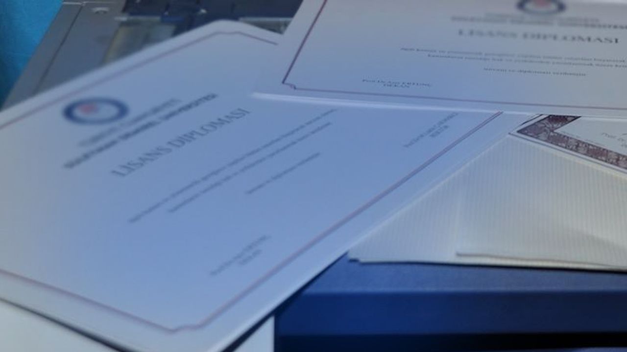Diploma Antalya Da Bulndumu