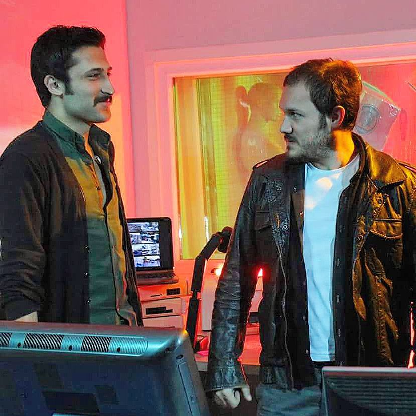 Emre Özmen Evli Mi 3
