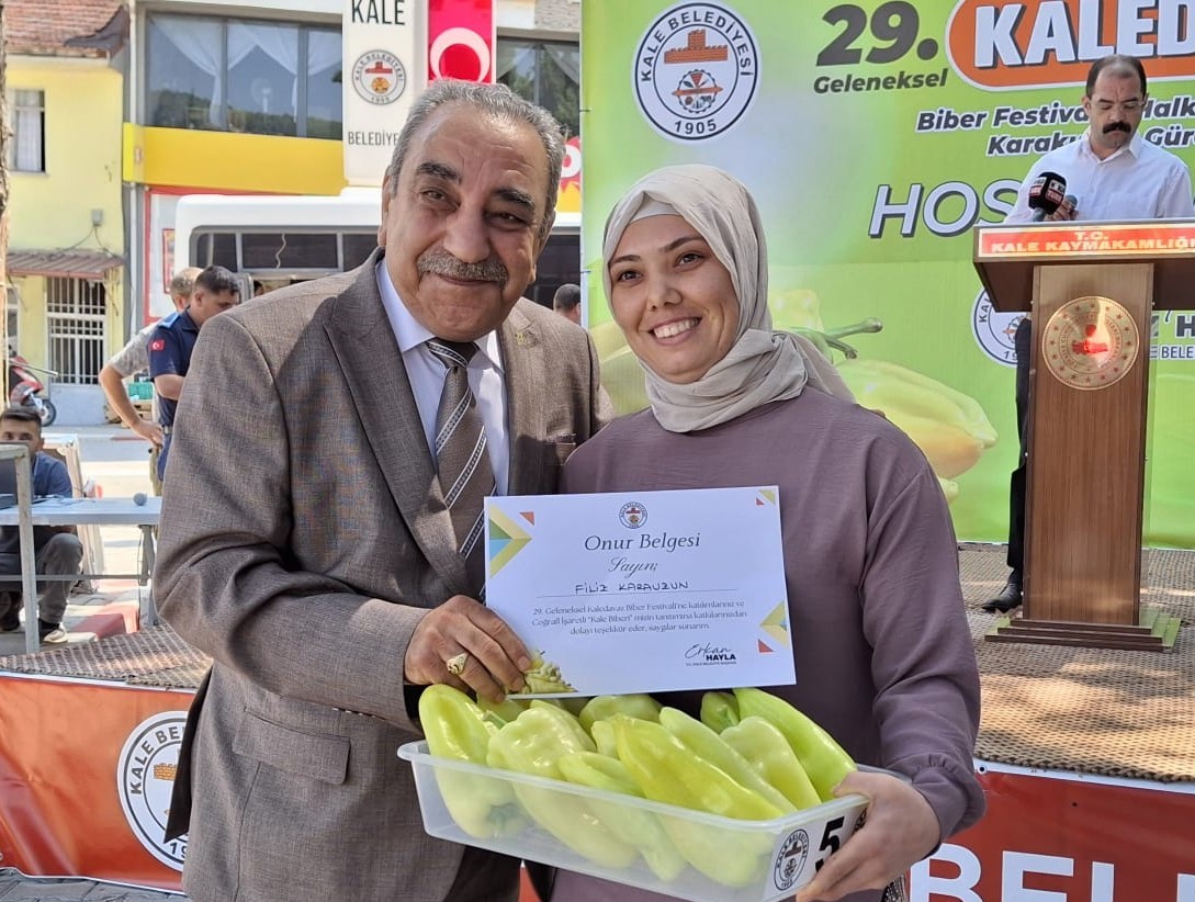 En Iyi Kale Biberi Yetiştiricileri Ödüllendirildi (3)