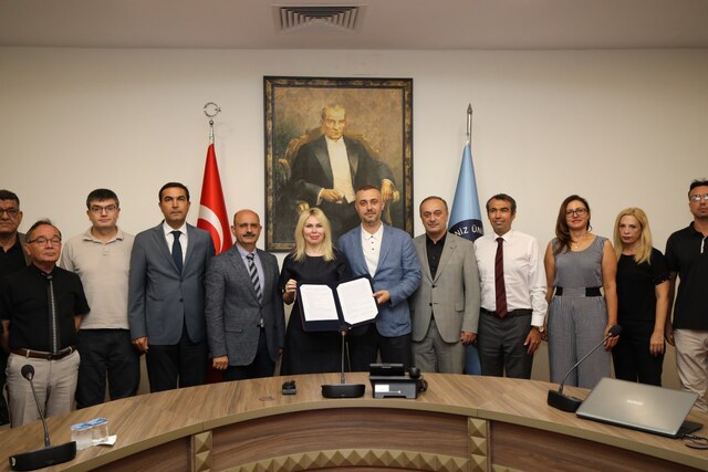 Hm Üniversiteler Arasında En Büyük Güneş Enerji Santrali Pr (2)
