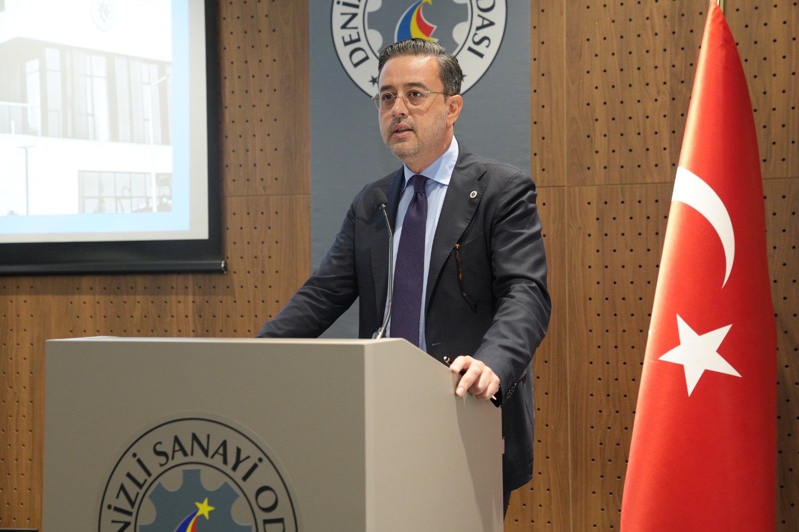 İş Insanları Döviz Cinsi Kredilerde Büyüme Sınırının Kaldırılmasını Istedi (2)