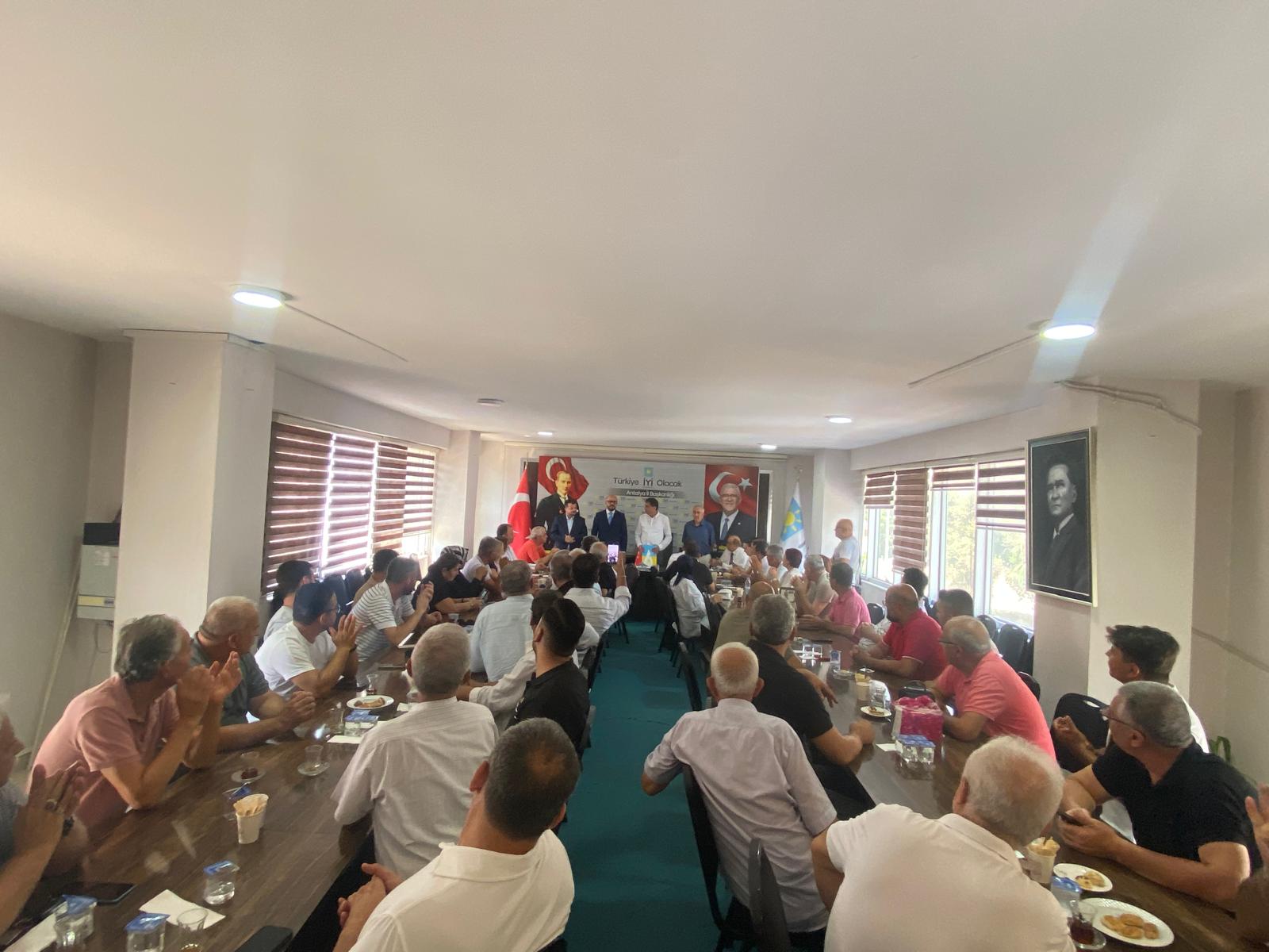 İyi Parti Antalya Teşkilatı’nda Değişim Rüzgarı (4)
