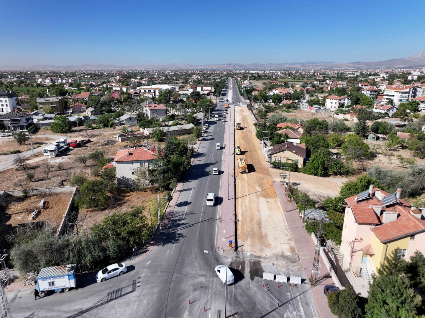 Karatay’da Asfalt Seferberliği Sürüyor (2)