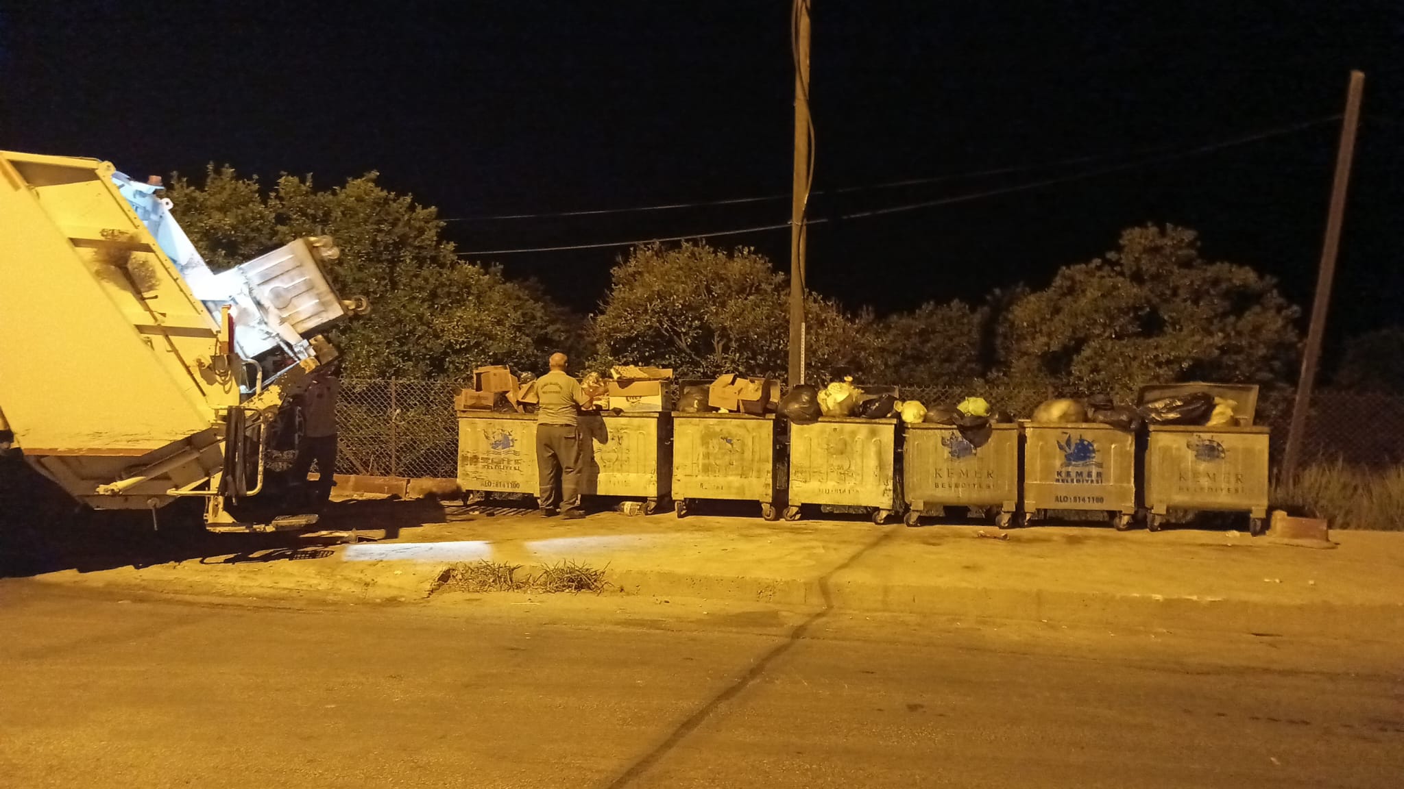 Kemer Belediyesi Yedi Ayda 40 Ton 818 Kilo Çöp Topladı (1)