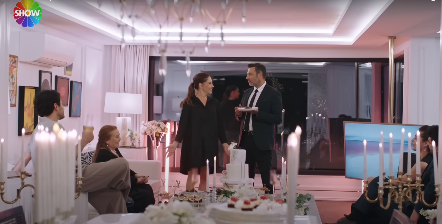 Kızılcık Şerbeti Ömer Ve Kıvılcımın Evi