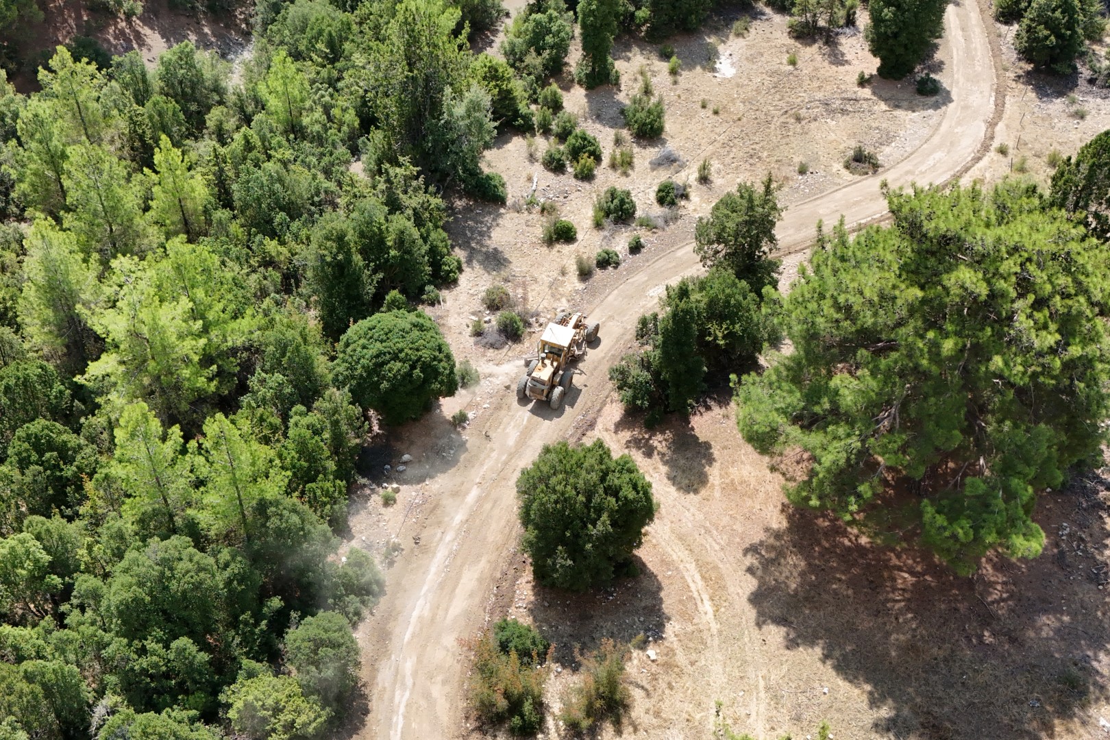 Kumluca Belediyesi Yayla Yollarında Çalışmalarını Sürdürüyor (2)