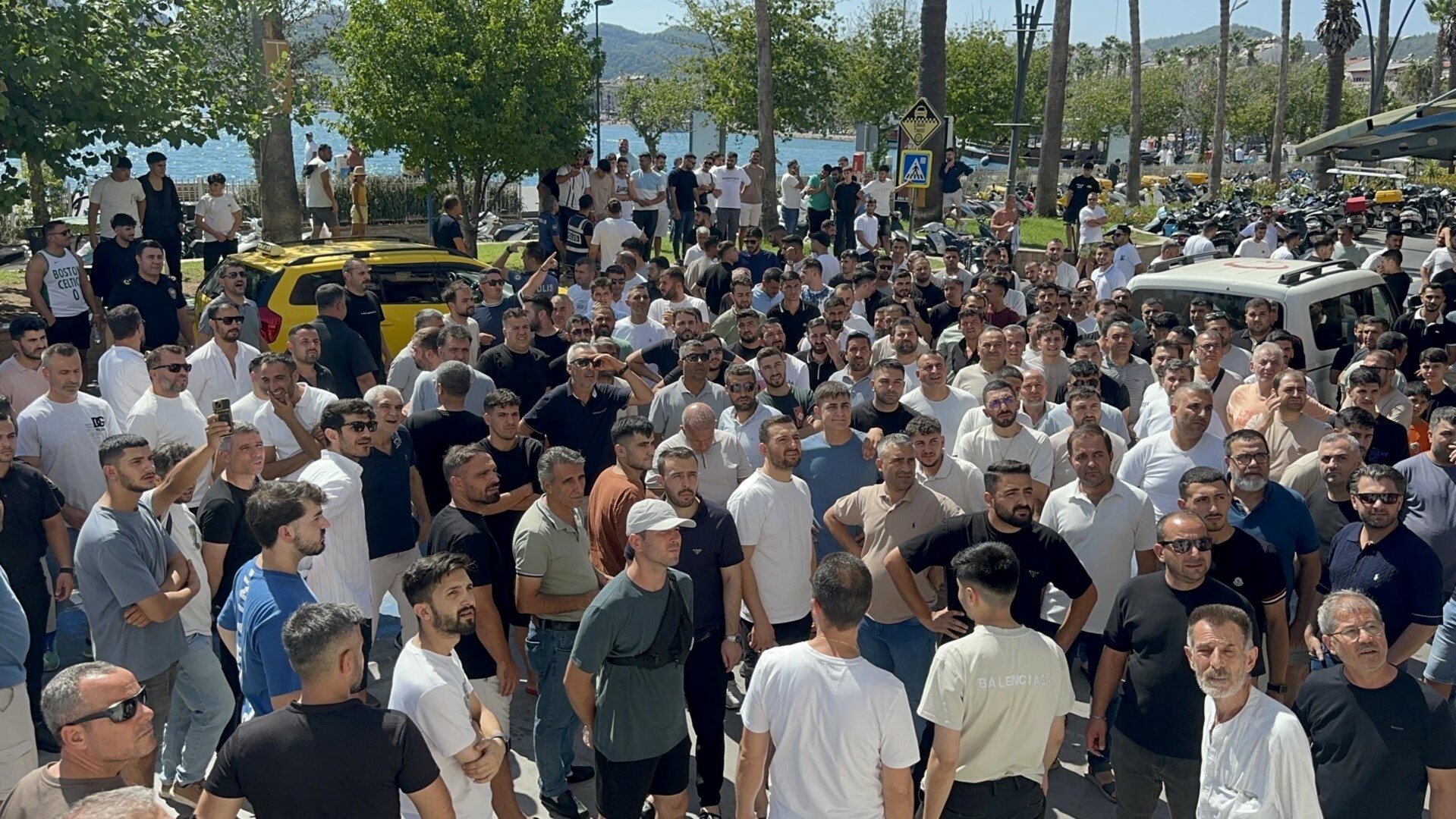Marmaris Esnafindan Taklit Urun Denetimi 884331 262731 (Large)