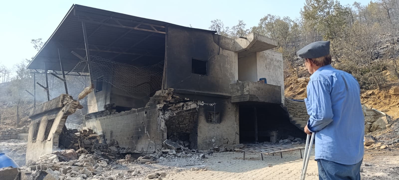 Mersin Valiligi Yangin Aciklamasi (2)