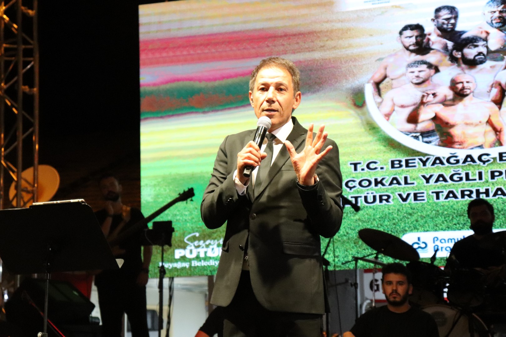 Mustafa Yıldızdoğan (1)