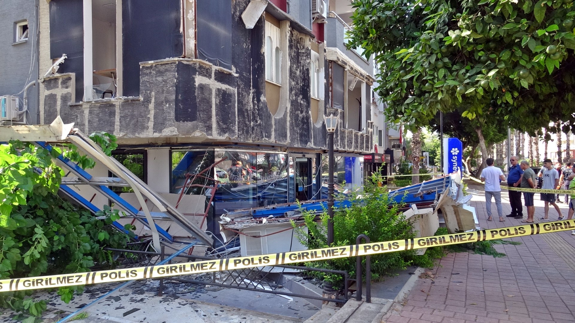 Ortalık Savaş Alanına Döndü (3)-7