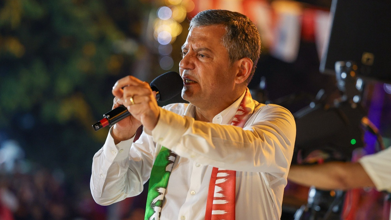 Ozgur Ozel Yarin 12Yi Isaret Etti Ak Parti Hediyesi