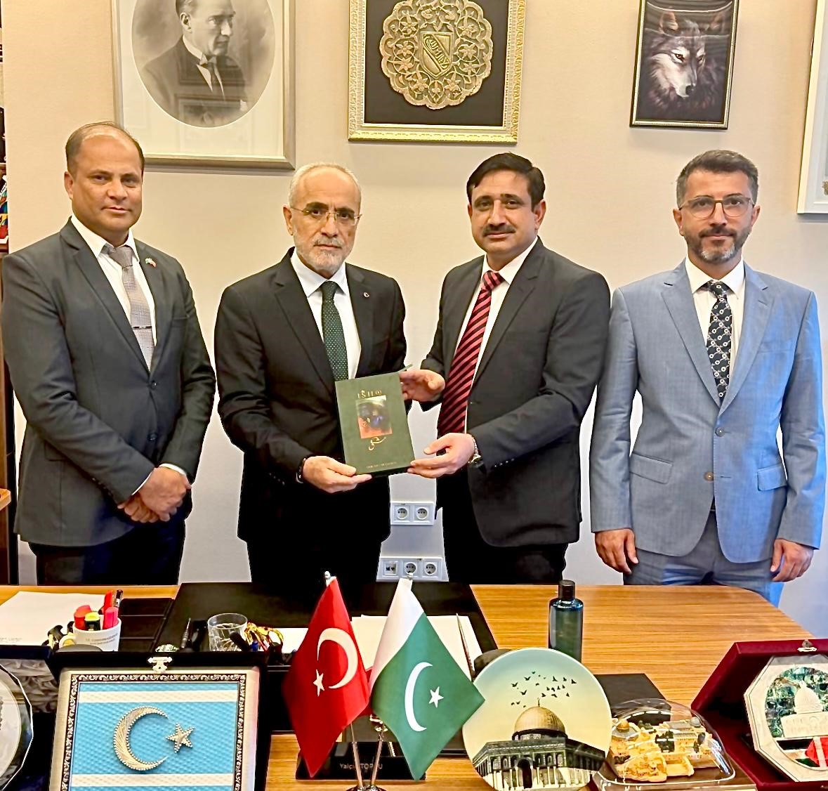 Pakistan Ankara Büyükelçiliği’nden Cumhurbaşkanı Başdanışmanı Topçu’ya Ziyaret (1)