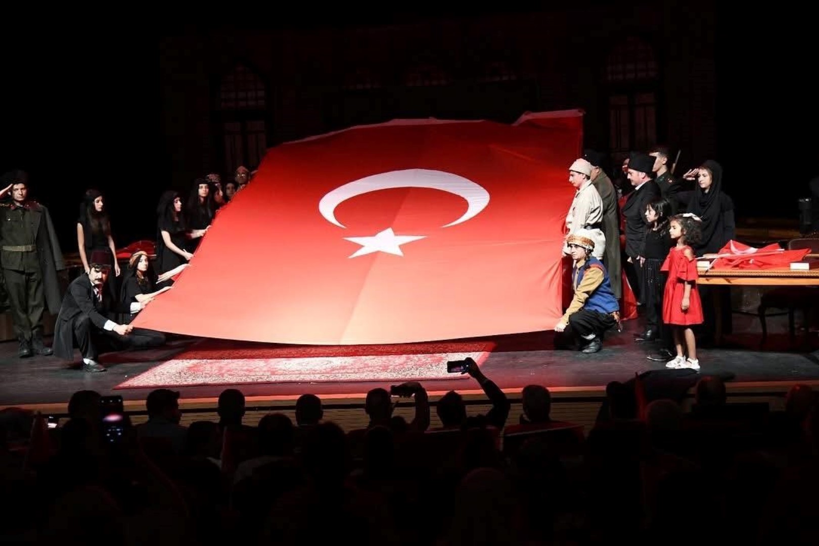Pursaklar Belediyesi'nden Zafer Bayramı Için Tiyatro Gösterisi (4)