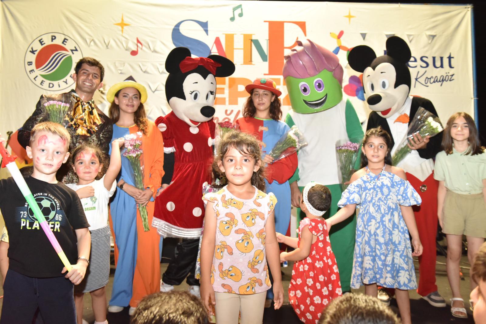 ‘ Sahne Kepez Zeytinlik Mahallesini Senlendirdi 7