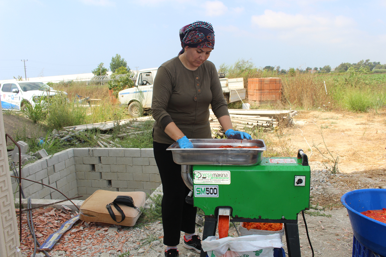 Salça Maki̇nesi̇ Hi̇be (2)