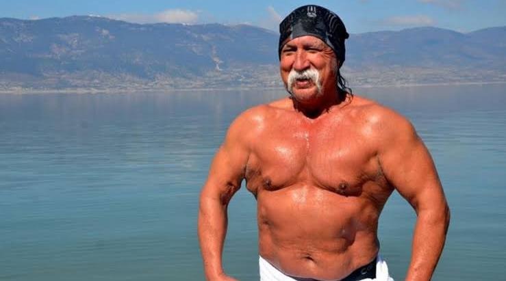 Şener Üşümezsoy 4