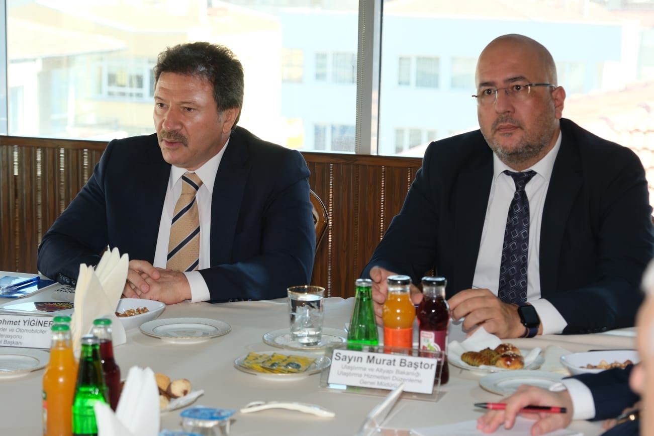 Servisci Esnafi Icin Dugmeye Basildi (1)