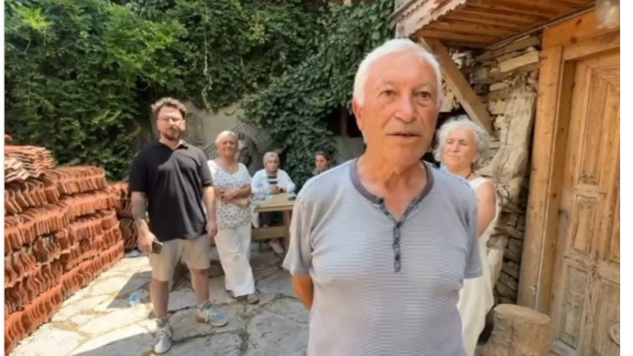 Turgur Kacar Kimdir