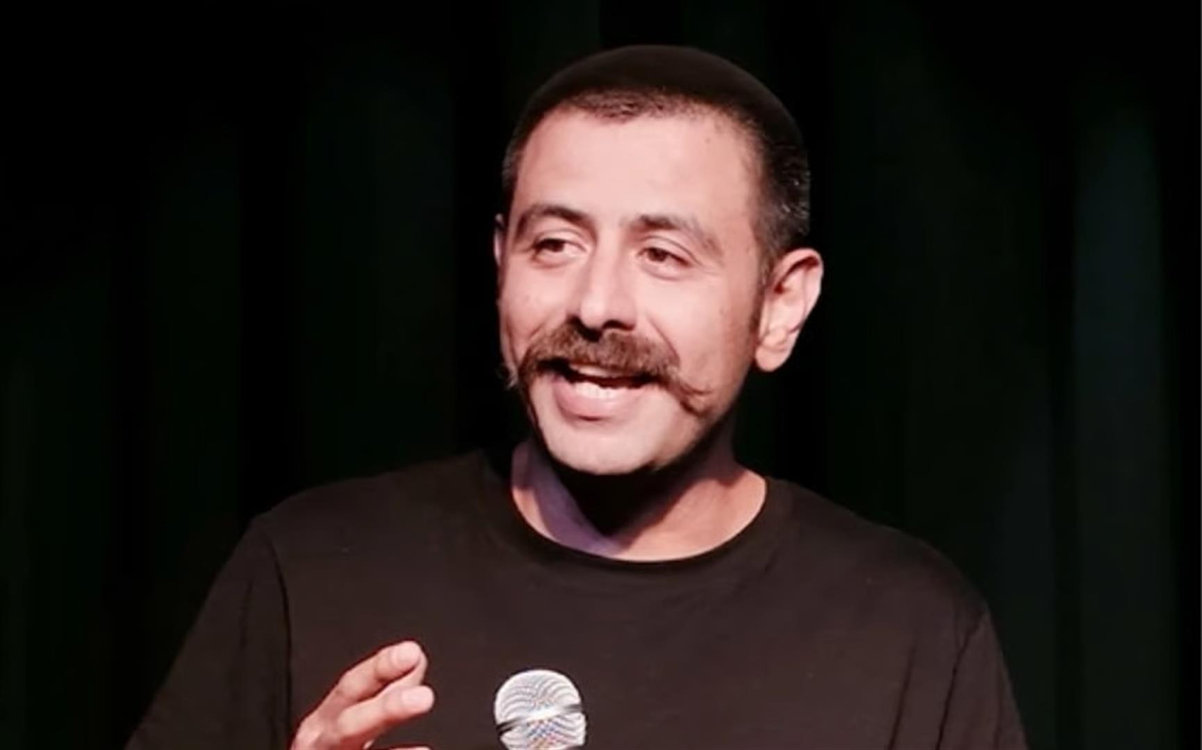 Yaver Coruk Stand Up (2)