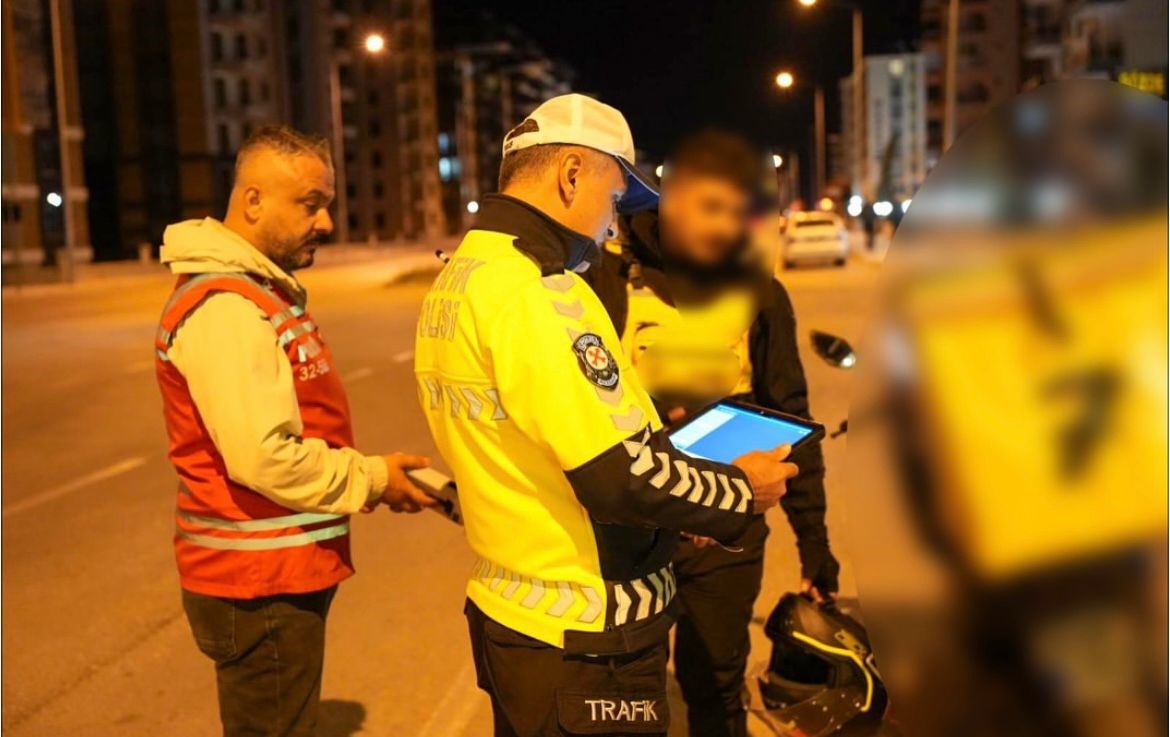 16 Araç Sürücüsüne Para Cezası Yağdı (3)