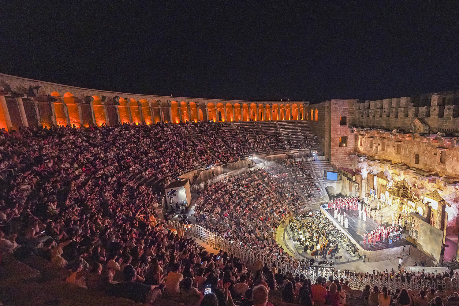 32.Aspendos Festivali Turandot Seyirci (14)