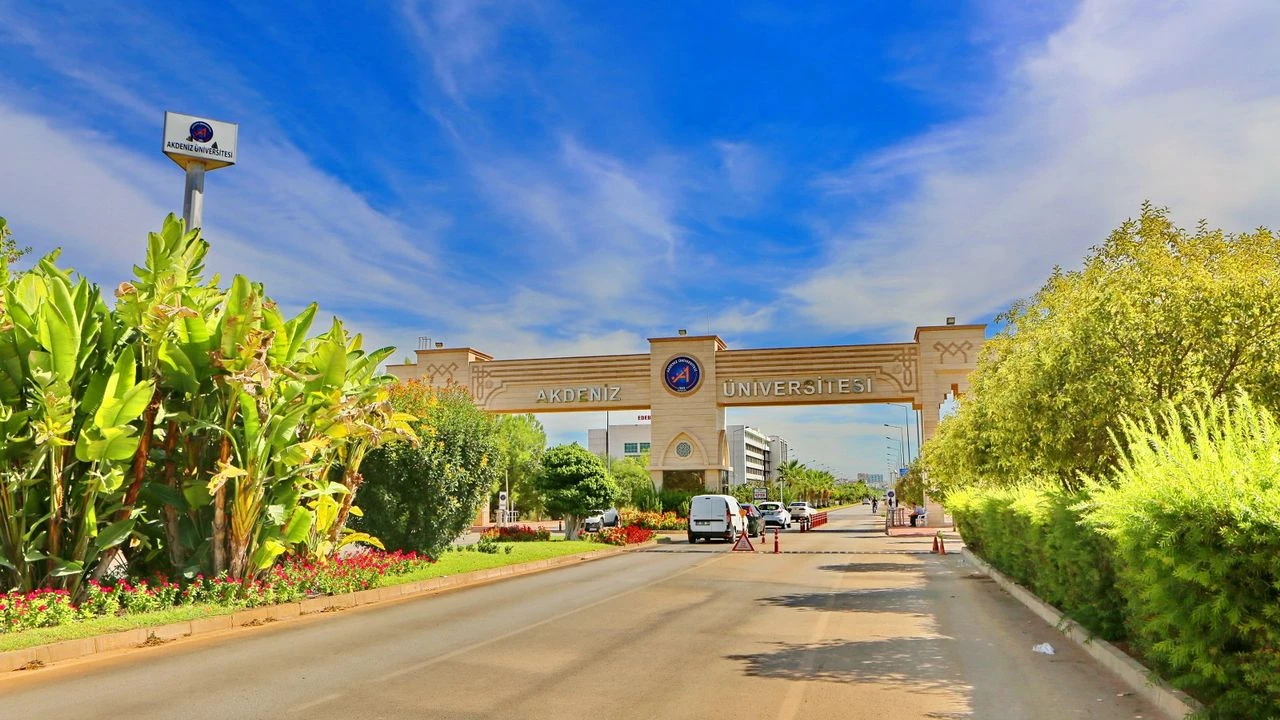 Akdeniz Universitesi-17
