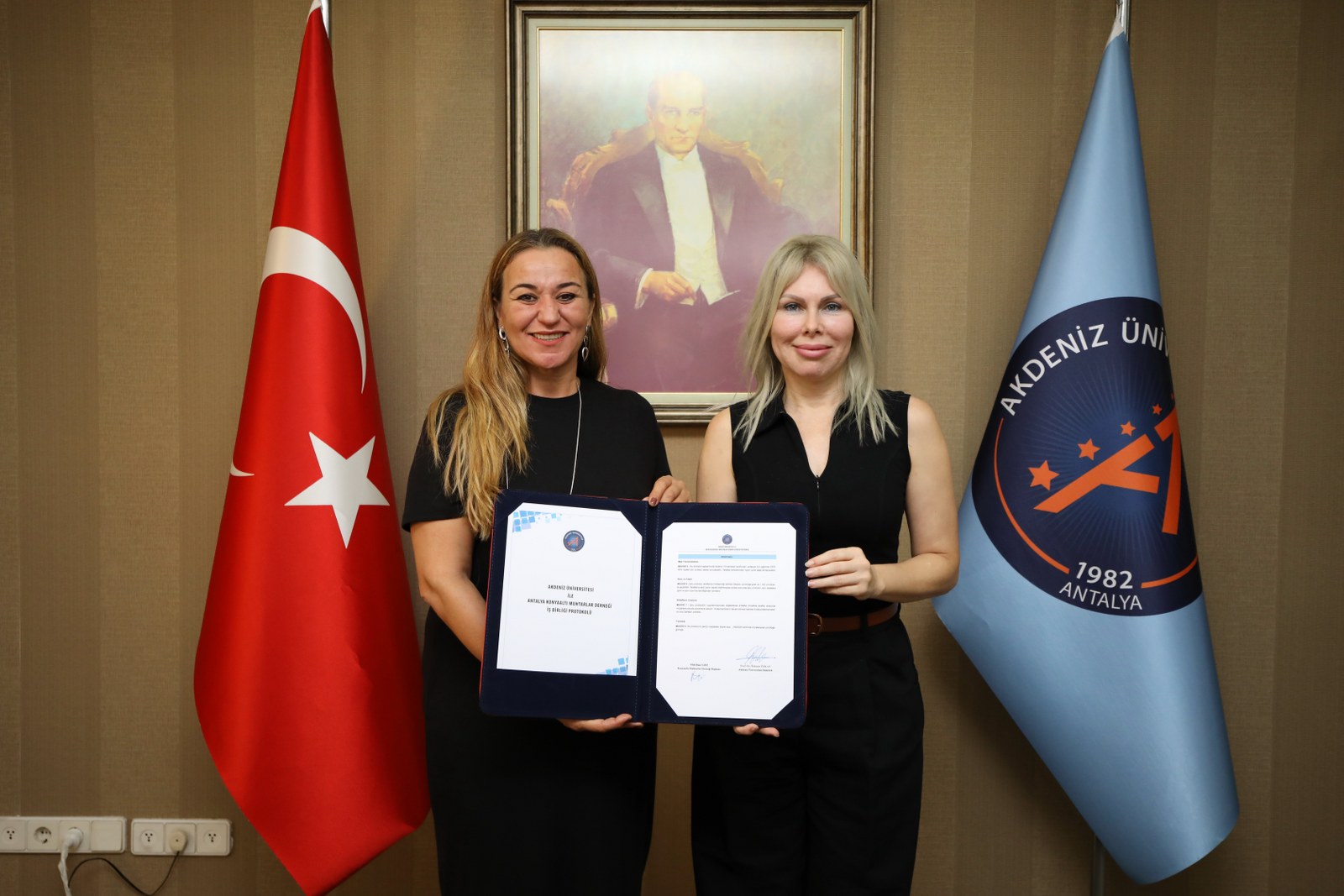 Akdeniz Üniversitesi’nden Muhtarlara Ücretsiz Online Eğitim Desteği (4)