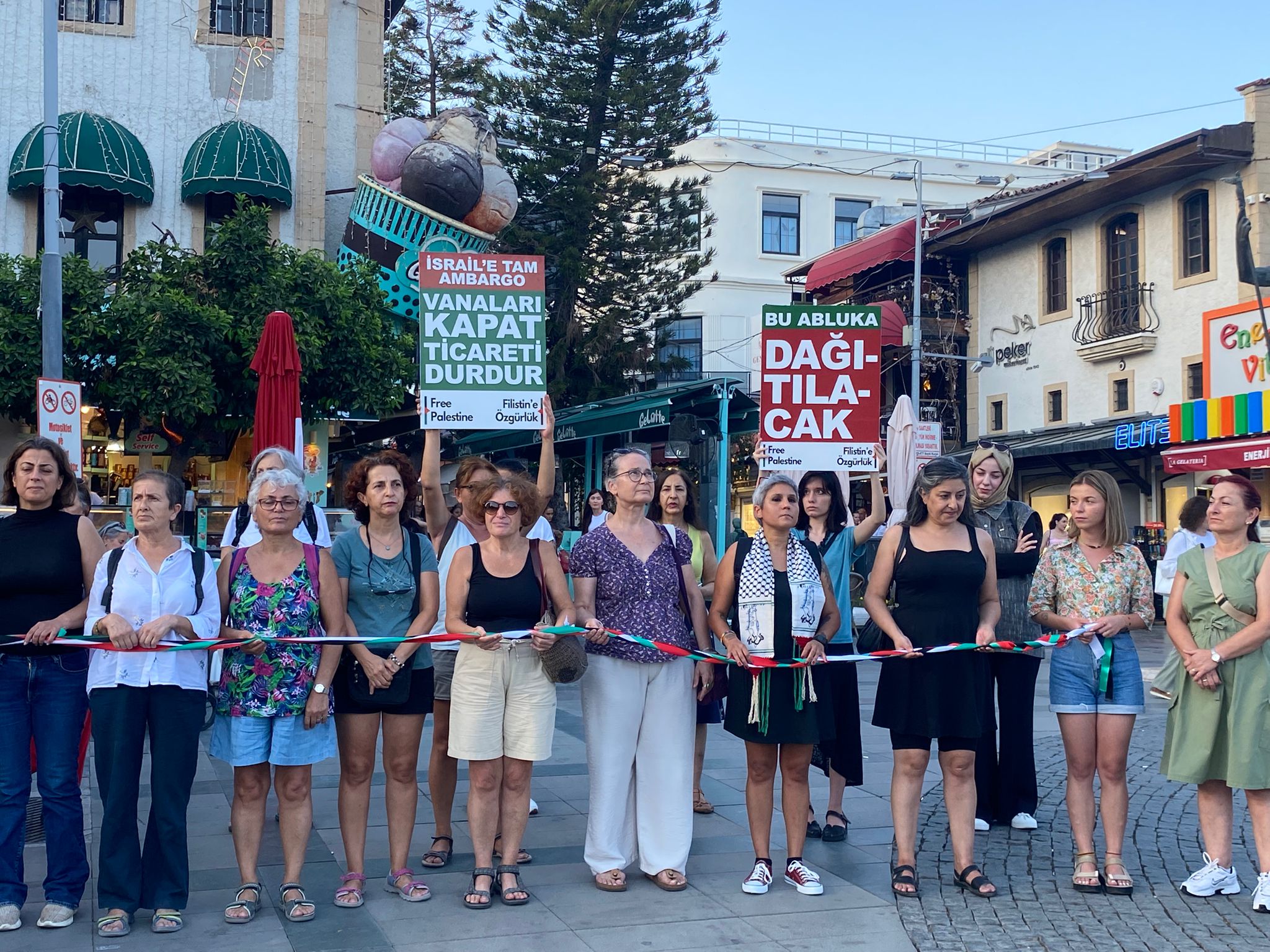 Antalyalı Kadınlardan Gazzeli Kadınlara Destek (3)