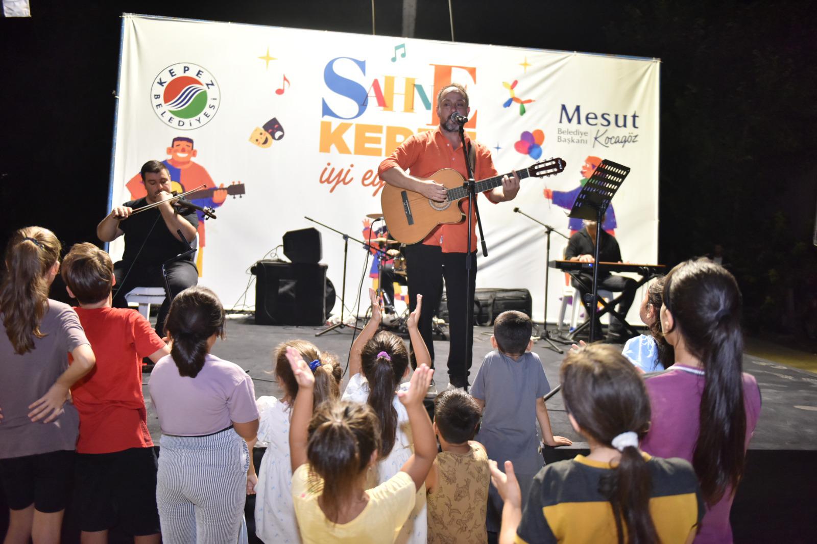 Avni Tolunay Mahallesi Sahne Kepez Ile Renklendi 1