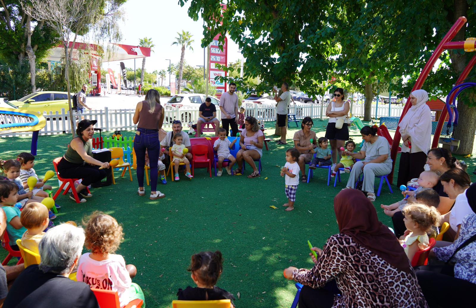 Bebek Parkı Minik Misafirleriyle Cıvıl Cıvıl (3)