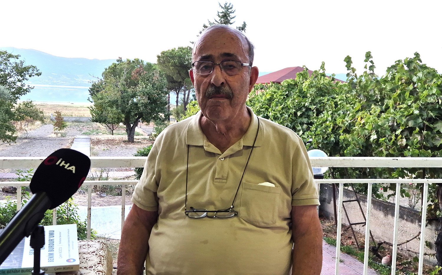 Burdur Gölü'nde Balık Tutmayı Hayal Ederken Kuruyan Gölde Otlayan Keçileri Izliyor (5)