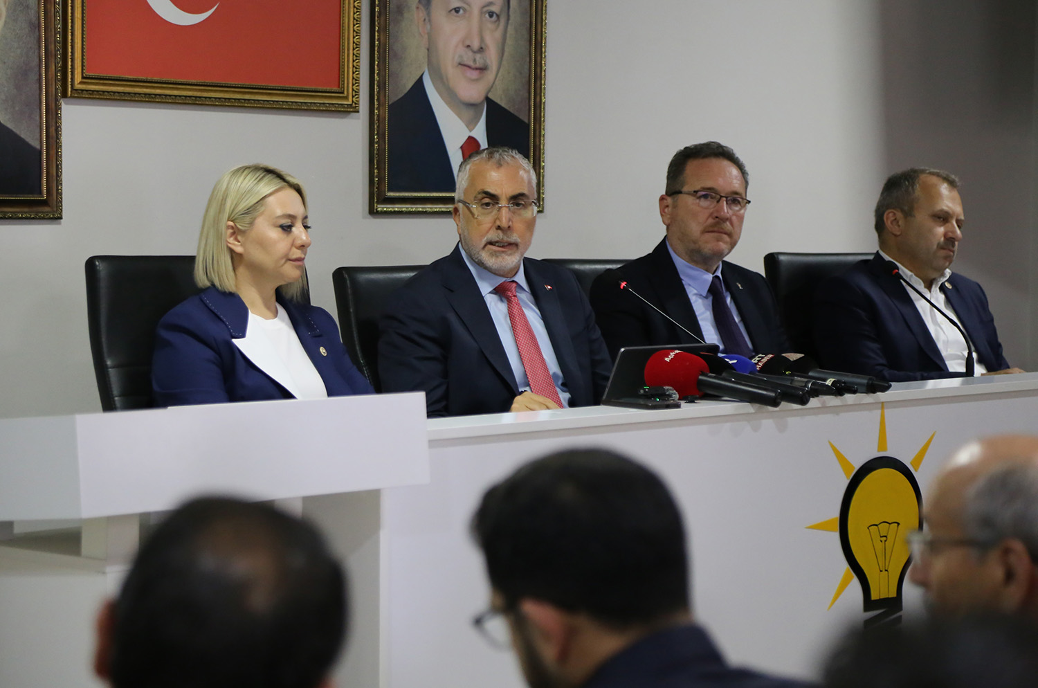 Çalışma Ve Sosyal Güvenlik Bakanı 4
