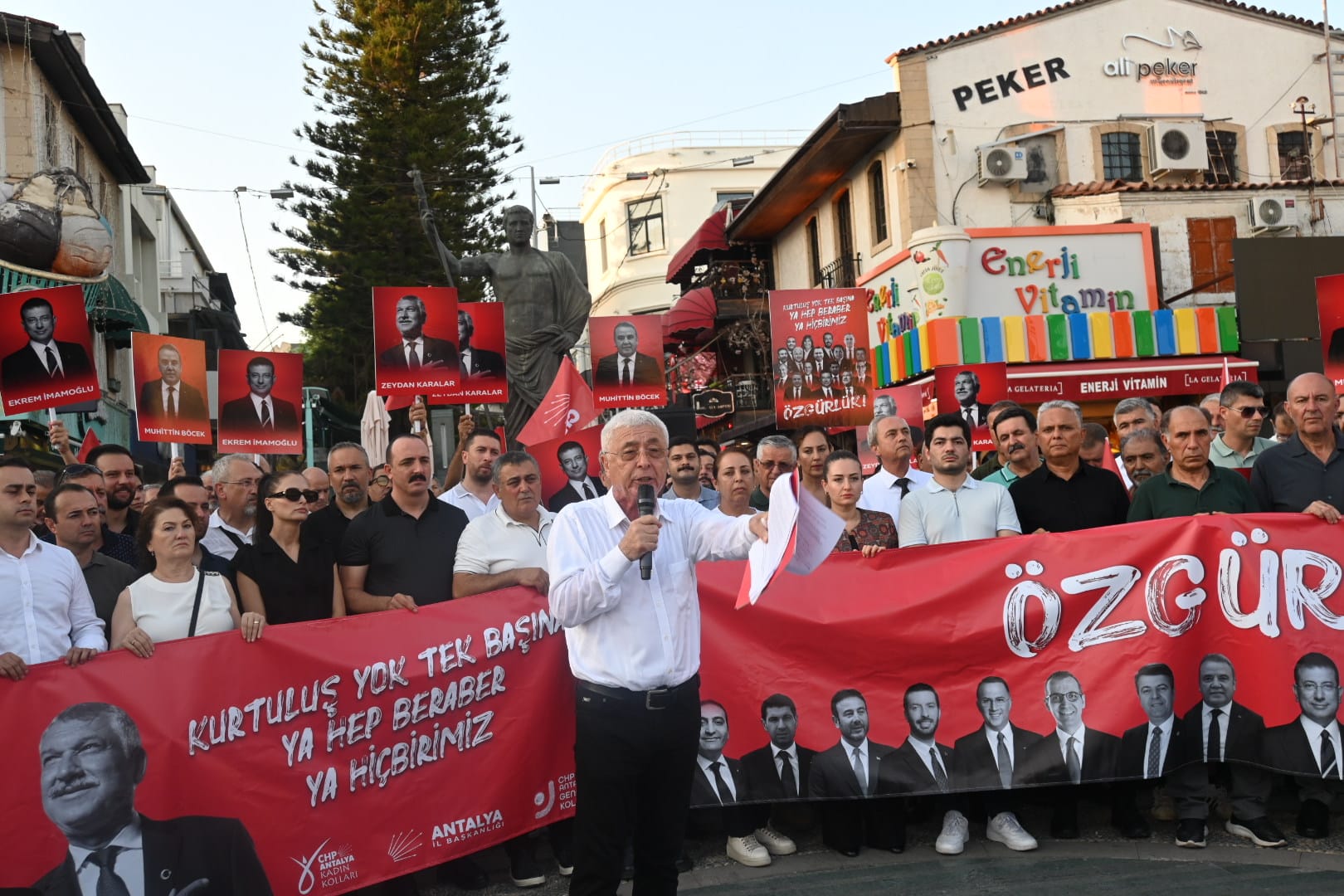 Chp Antalya Eylem (1)