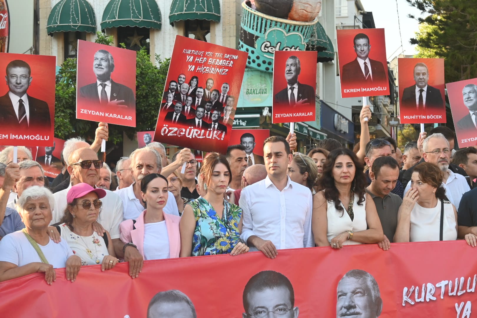 Chp Antalya Eylem (3)