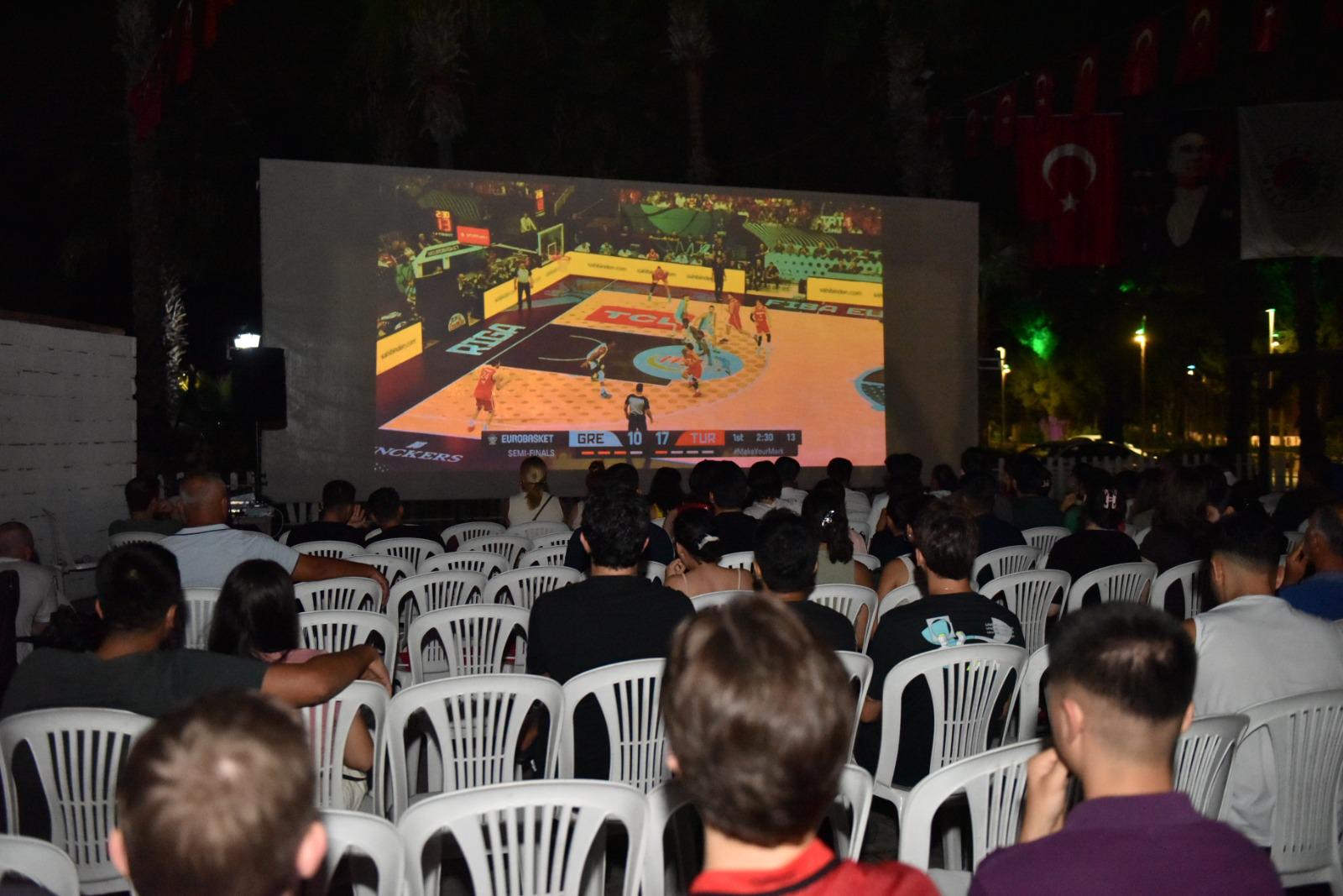 Dokumaparkta Milli Mac Heyecani 4