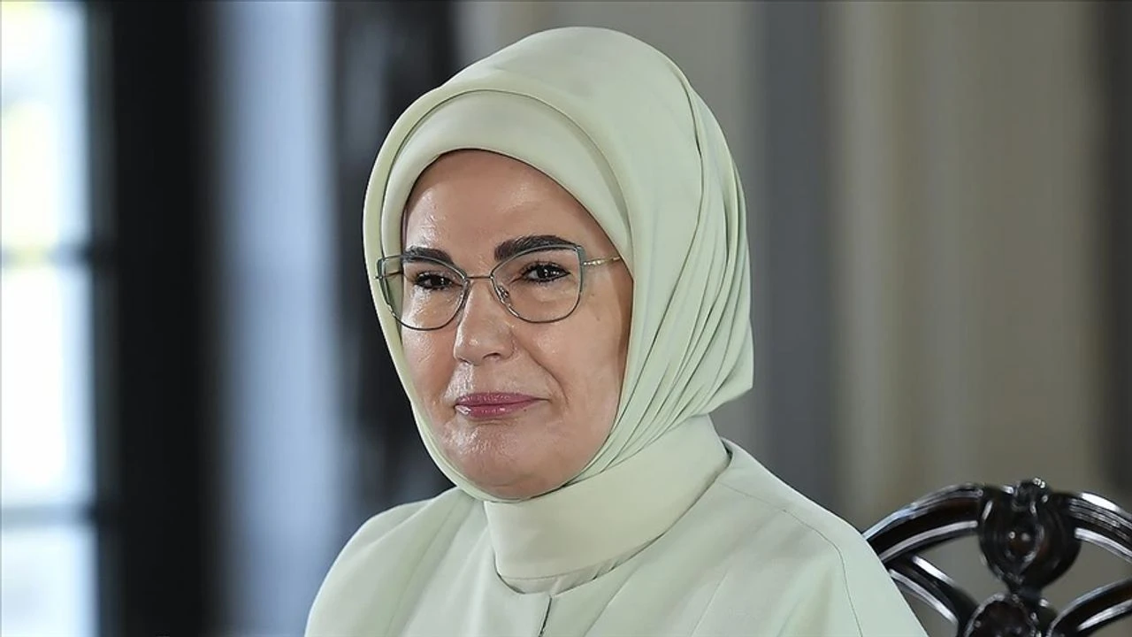 Emine Erdoganaa 1