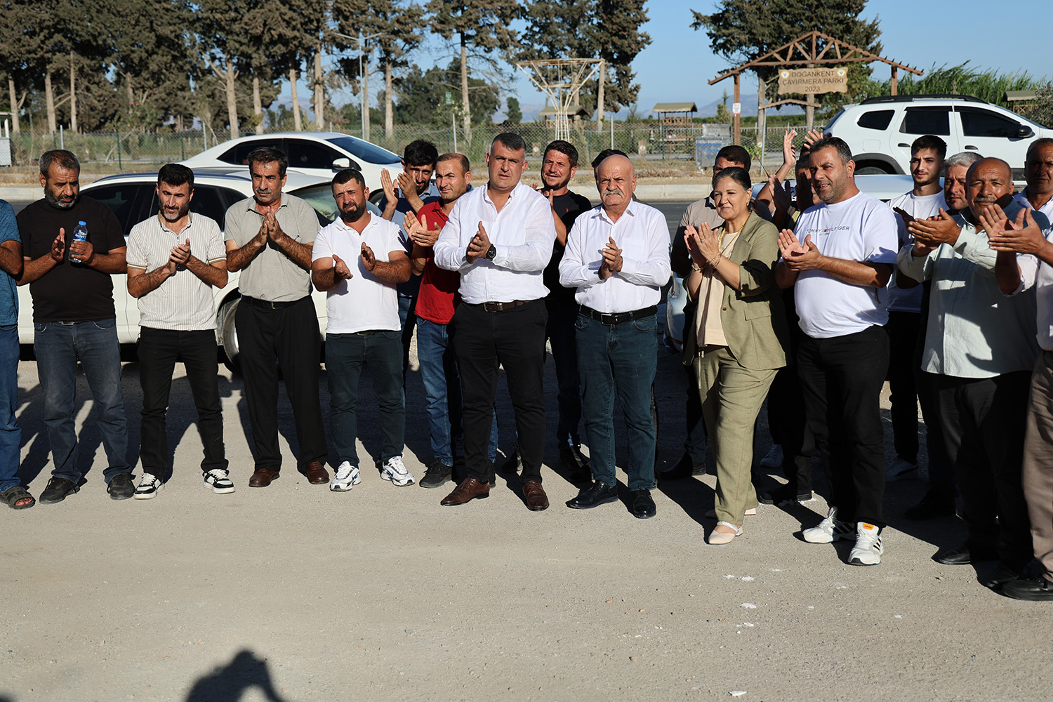 Eylem Yapan Tarım Işçileri Ve Aracılarına Çiftçilerden Çağrı 3 Ay Bekleyin (2)