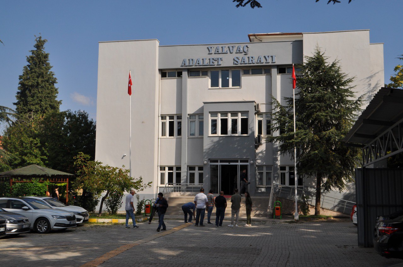 Gelendost Belediyesi Zimmet Ve Rusvet Davasi (1)