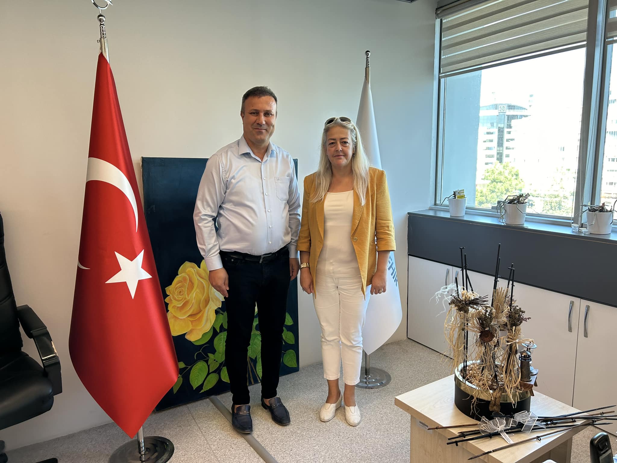 Gözde Arat Kimdir Gözde Arat Nereli, Kaç Yaşında, Evlimi, Ne Iş Yapıyor (2)